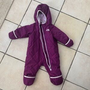 The North Face Plum Kids Bunting worn 2x 6-12 months